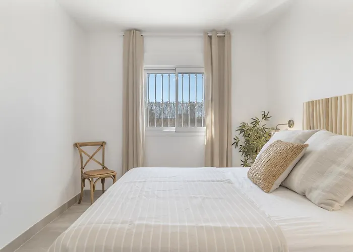 Noah コニル・デ・ラ・フロンテラ